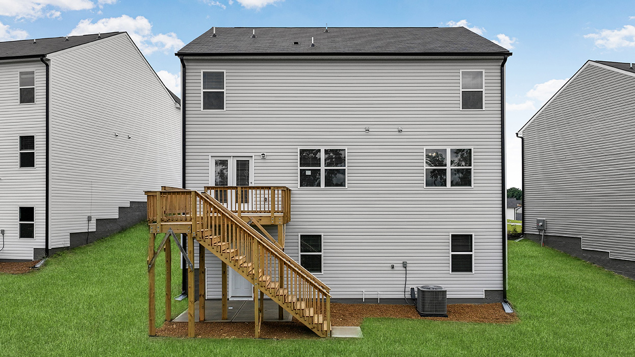 Elle Exterior Rear