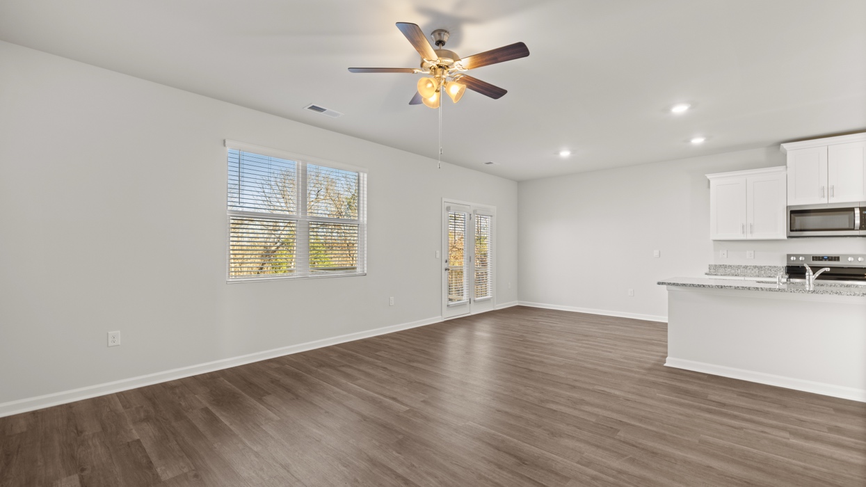 1384 ADMIRAL AVENUE Interior