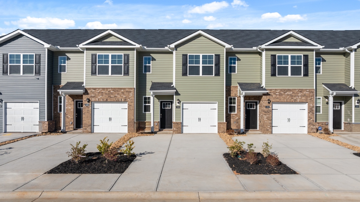 1302 Bent Water Circle exterior