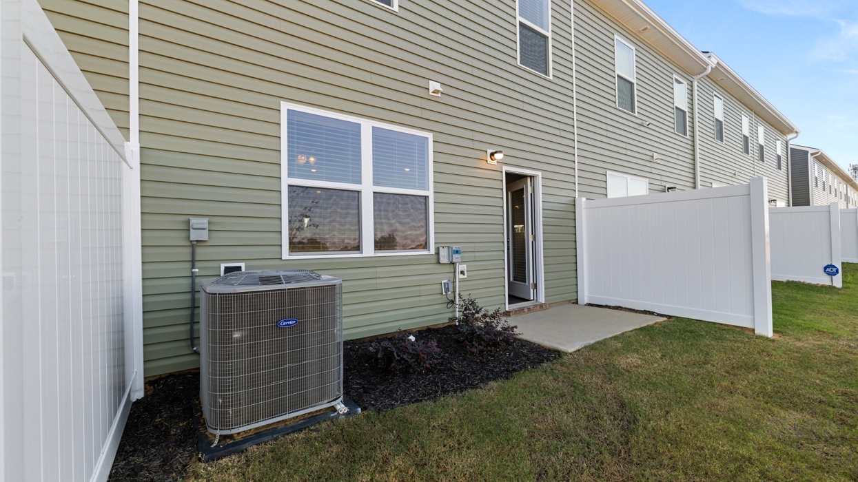 1236 Bent Water Circle