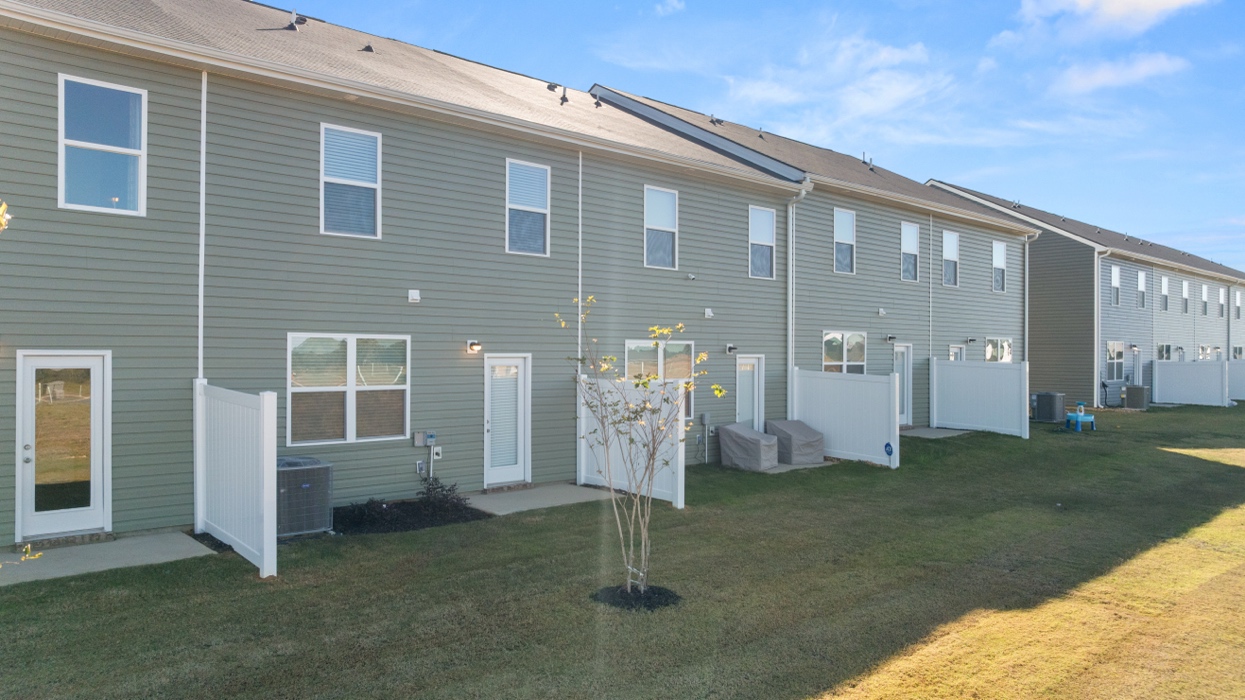 1236 Bent Water Circle