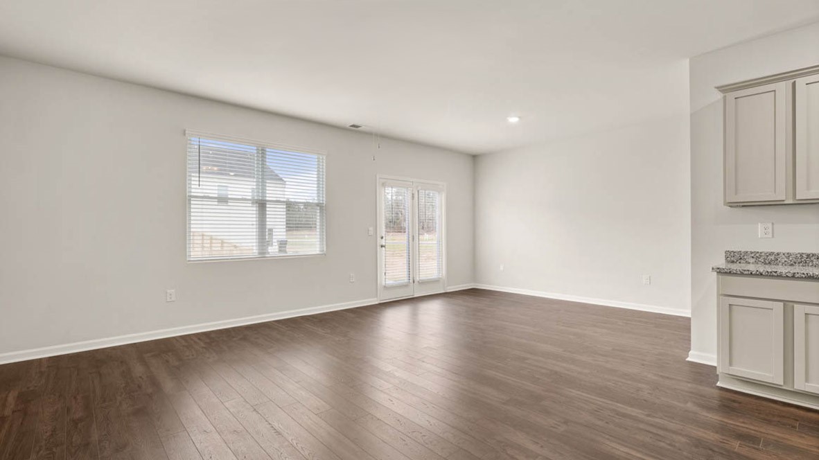 3424 FIRESTONE DRIVE