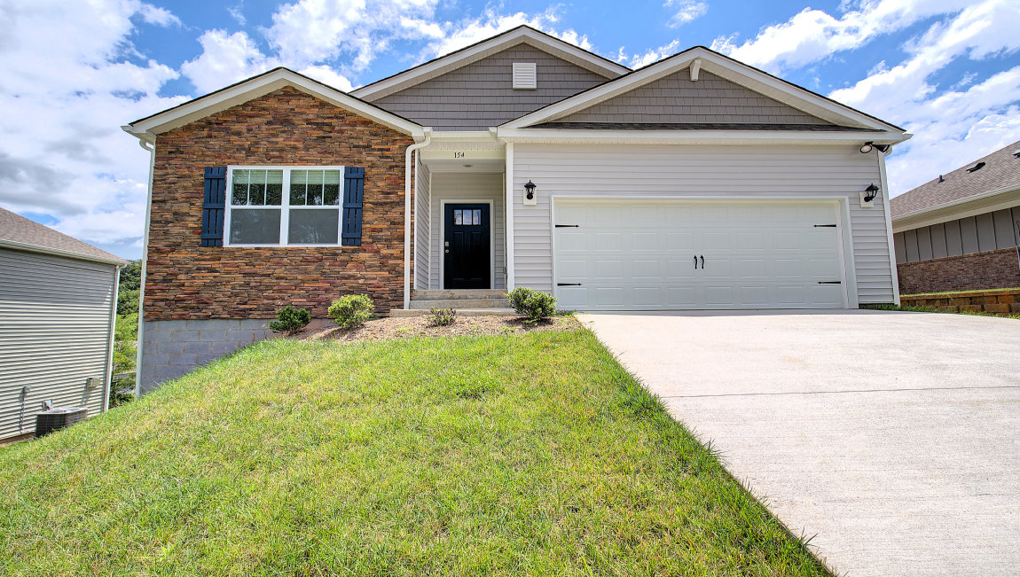 Available Home in Fountain Park Asheville, NC D.R. Horton