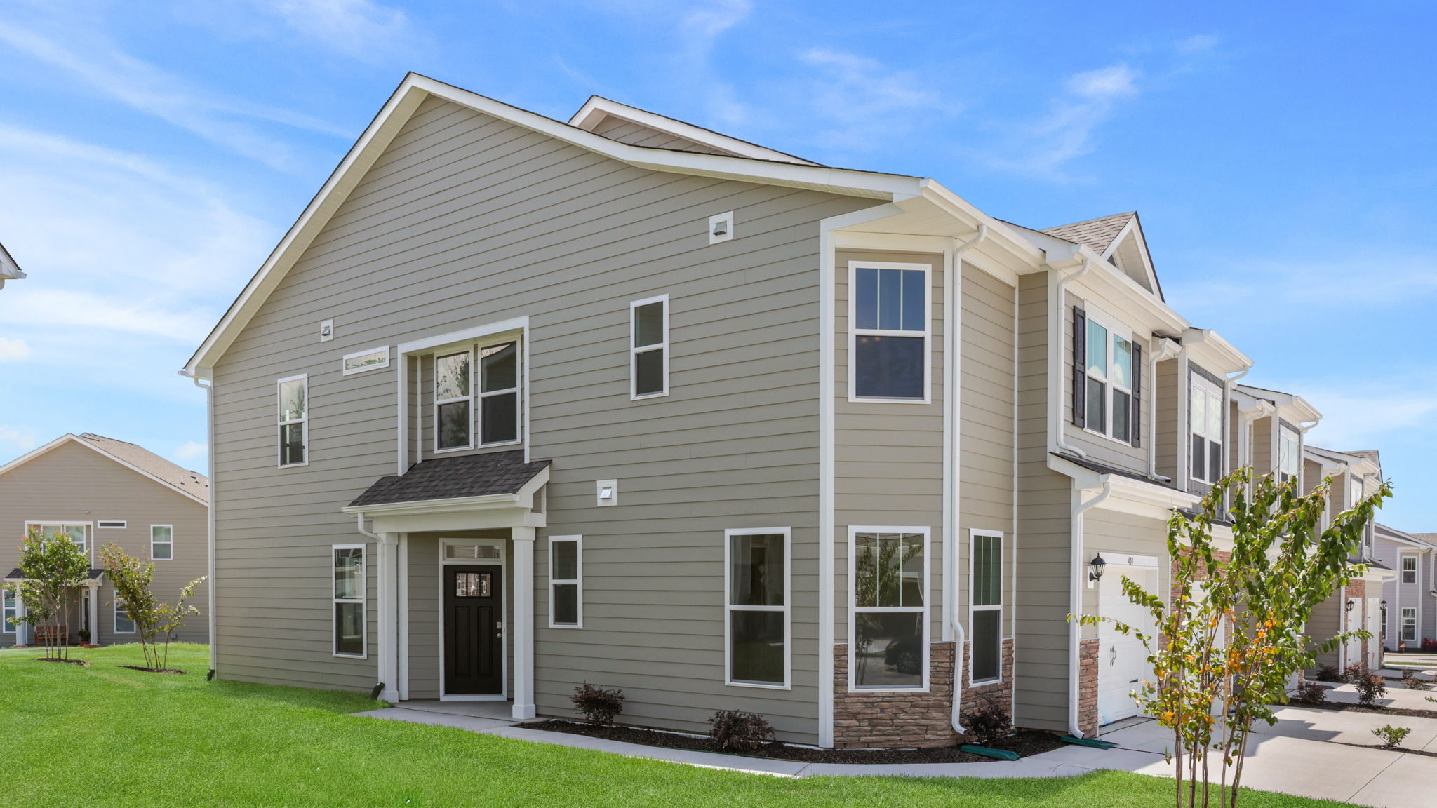 Exterior side view of the Carson B townhome floorplan