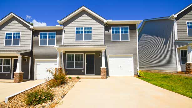Clement A front exterior at Aberdeen Place in Asheville, North carolina