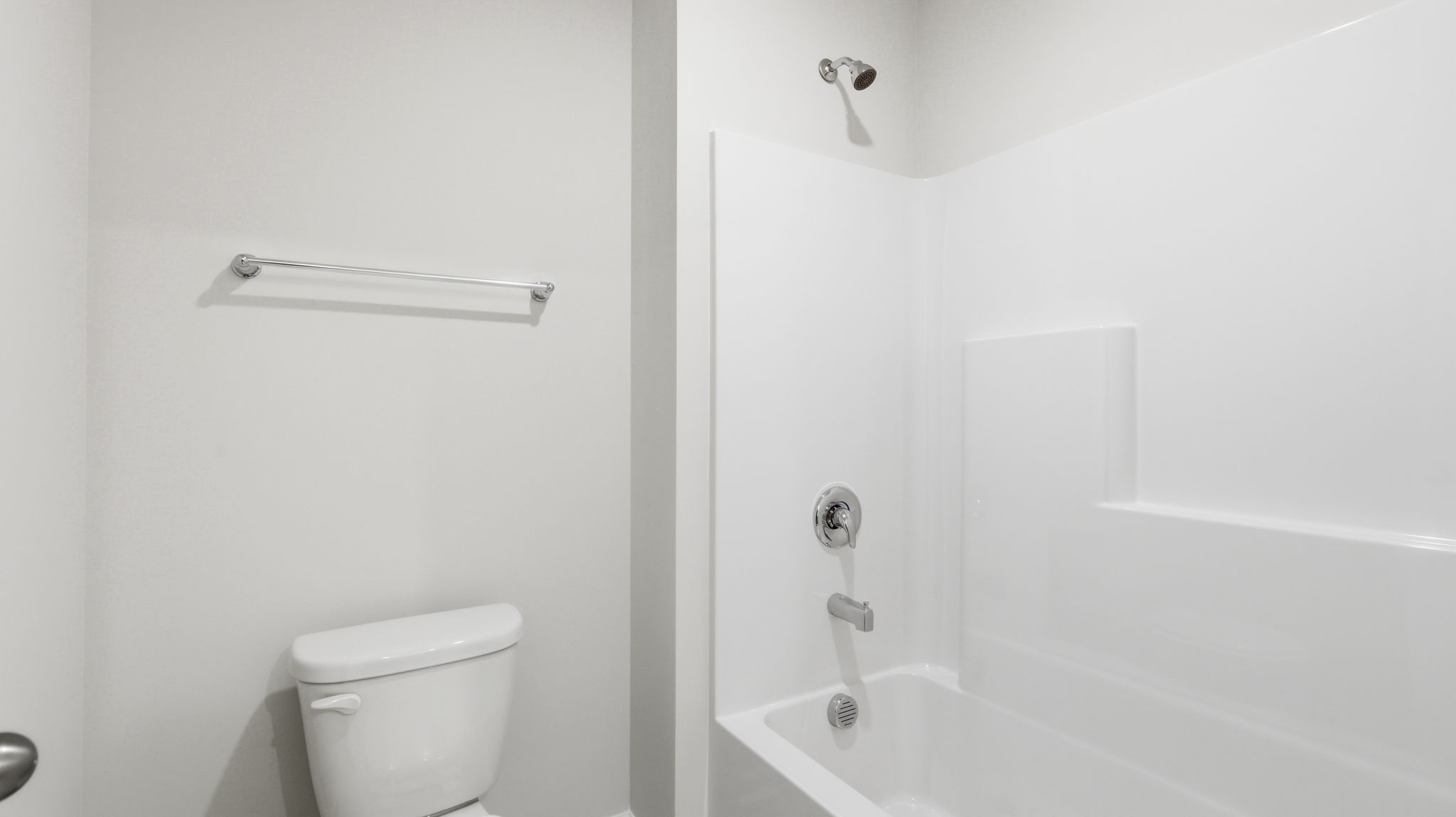 Bathroom with bathtub