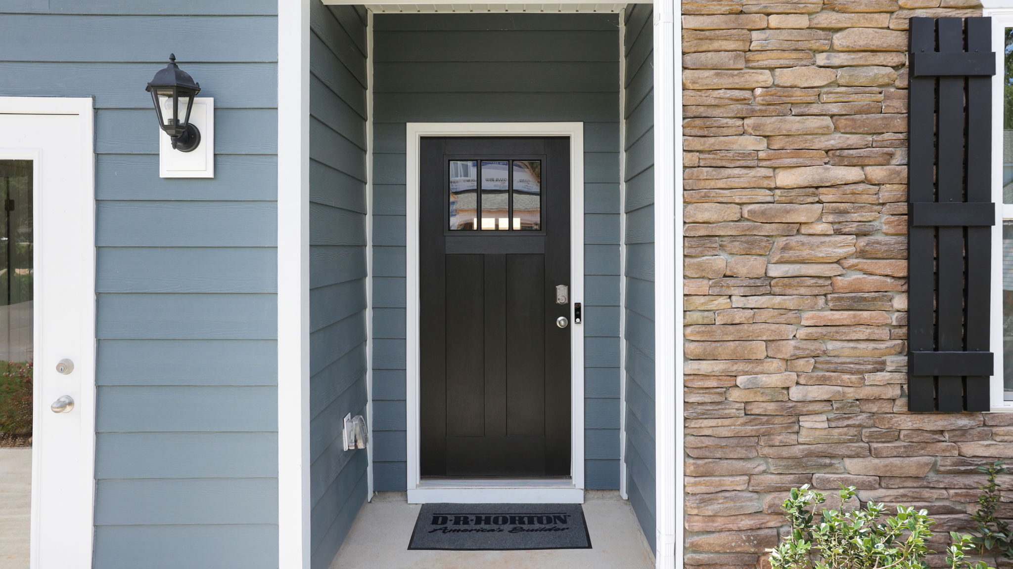 Exterior close up view of the Cali P plan