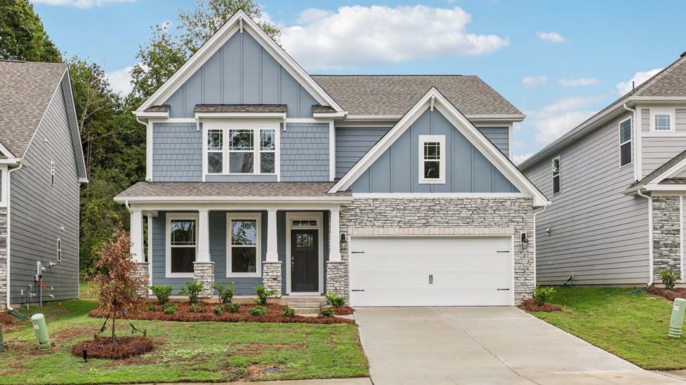 2840 Atwater Pond Circle exterior