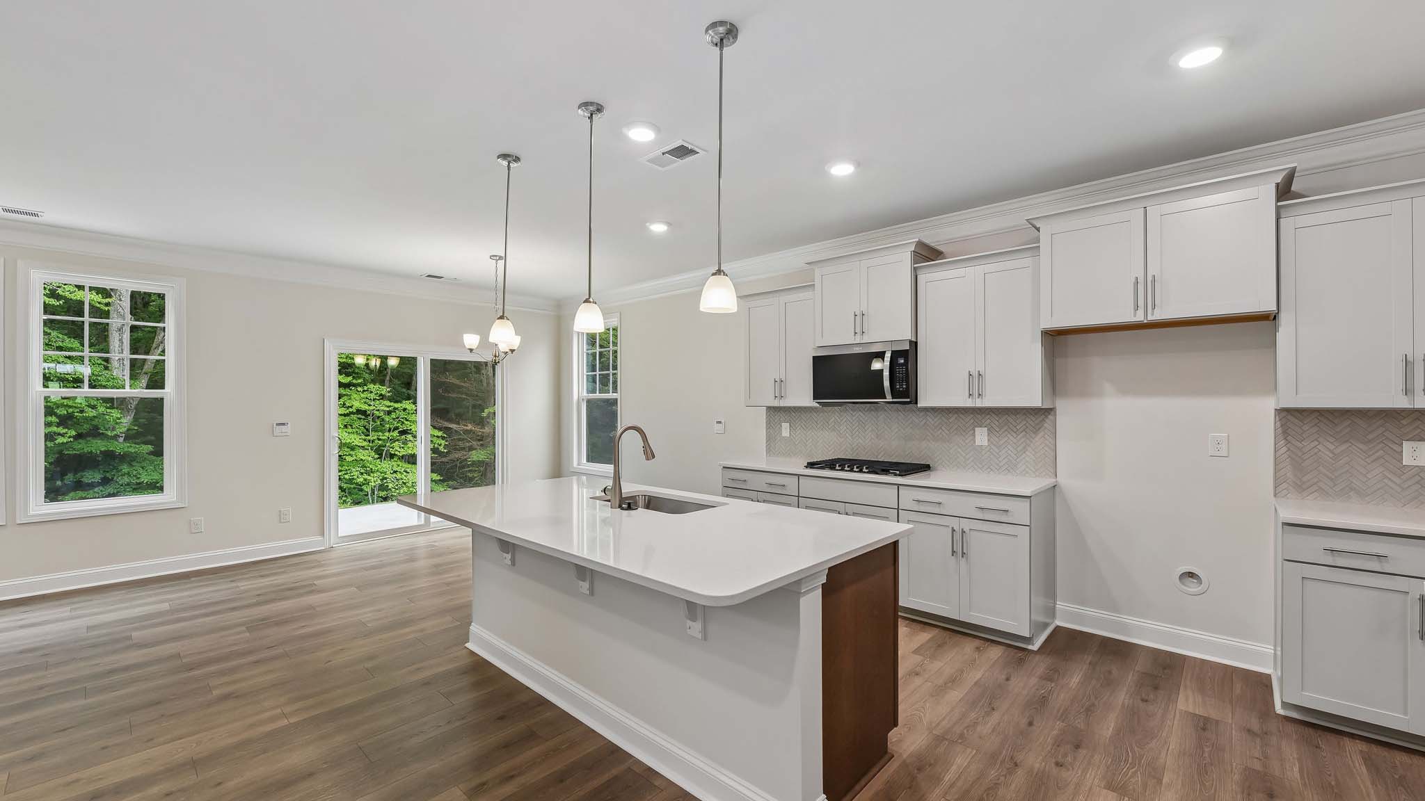 Ktichen and island with quartz countertops
