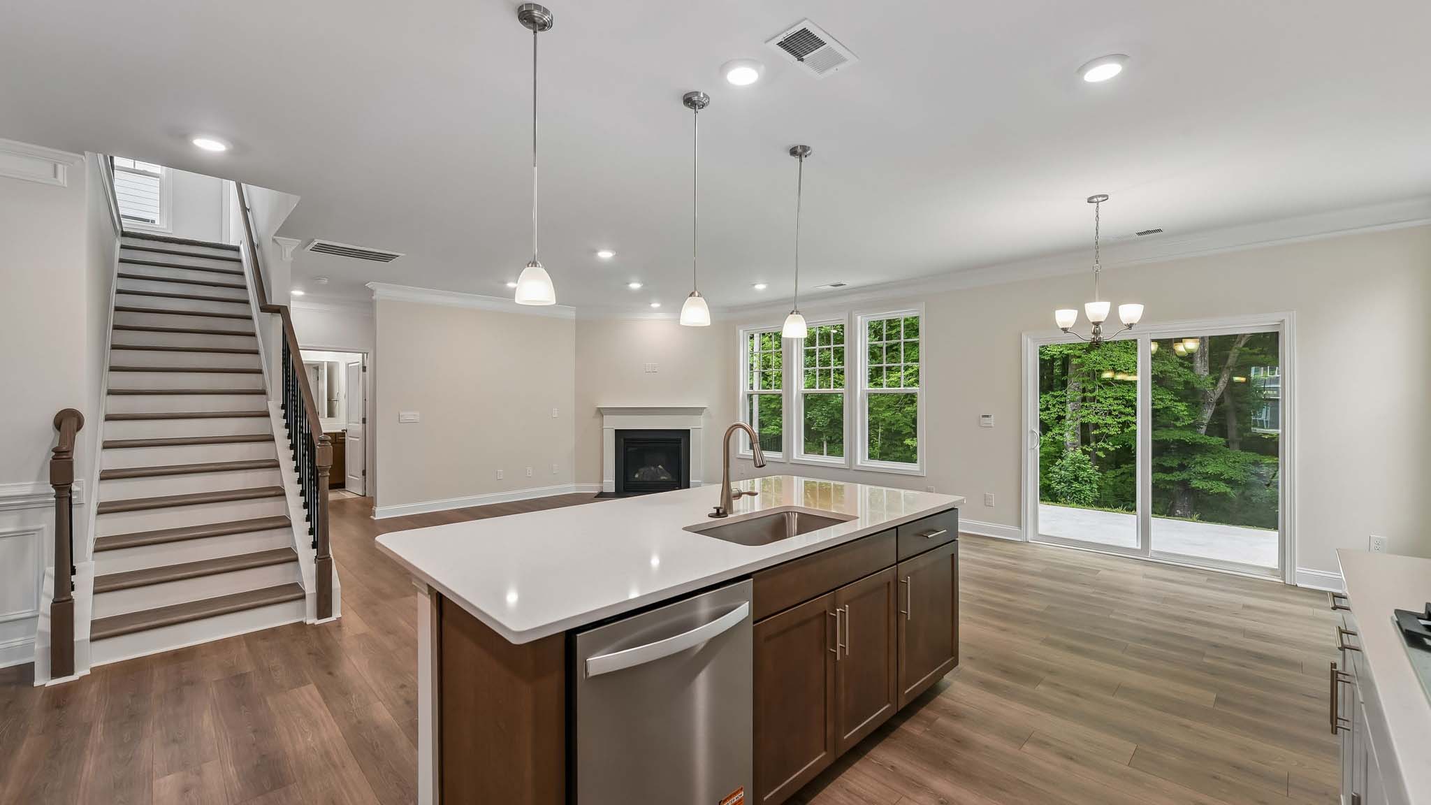 Ktichen and island with quartz countertops