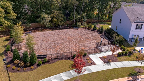 Mallard Creek Townhomes Dog Park in Charlotte, north carolina