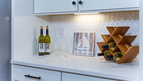 Hampshire Model Kitchen with White Cabinets and Island