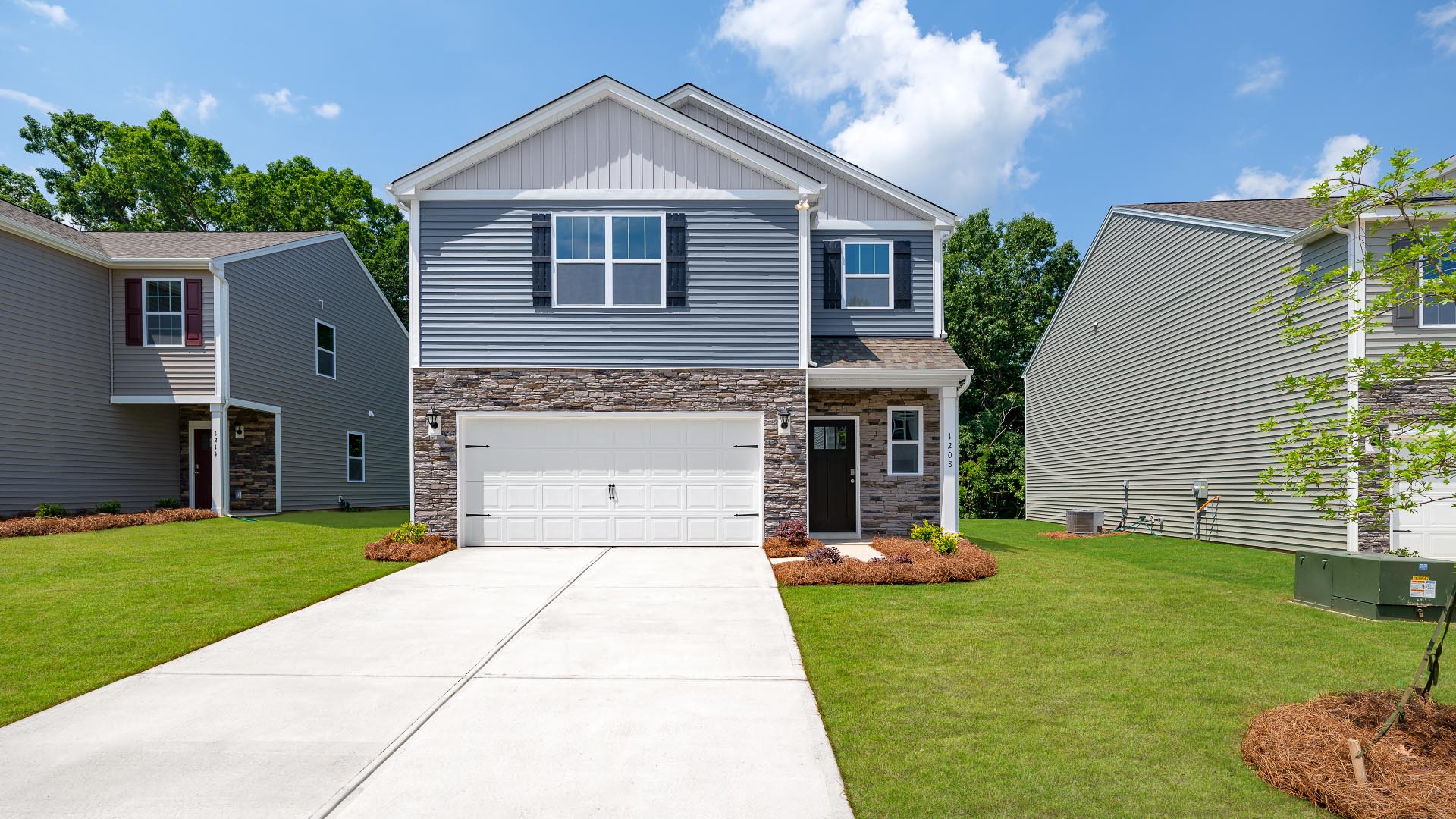 1425 7th Street Drive NE exterior