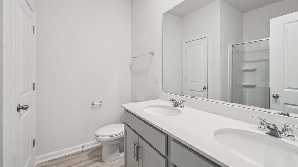 Bathroom with double sink vanity