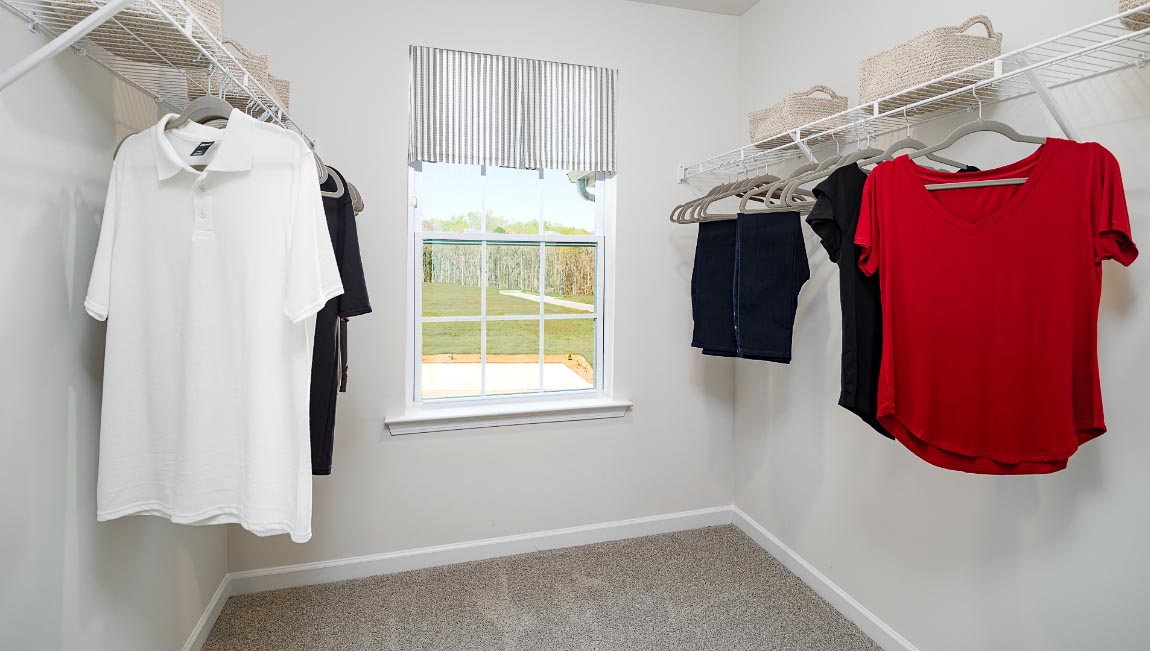 primary bedroom walk in closet