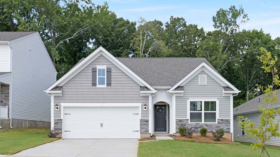 7550 Bainbridge Road exterior