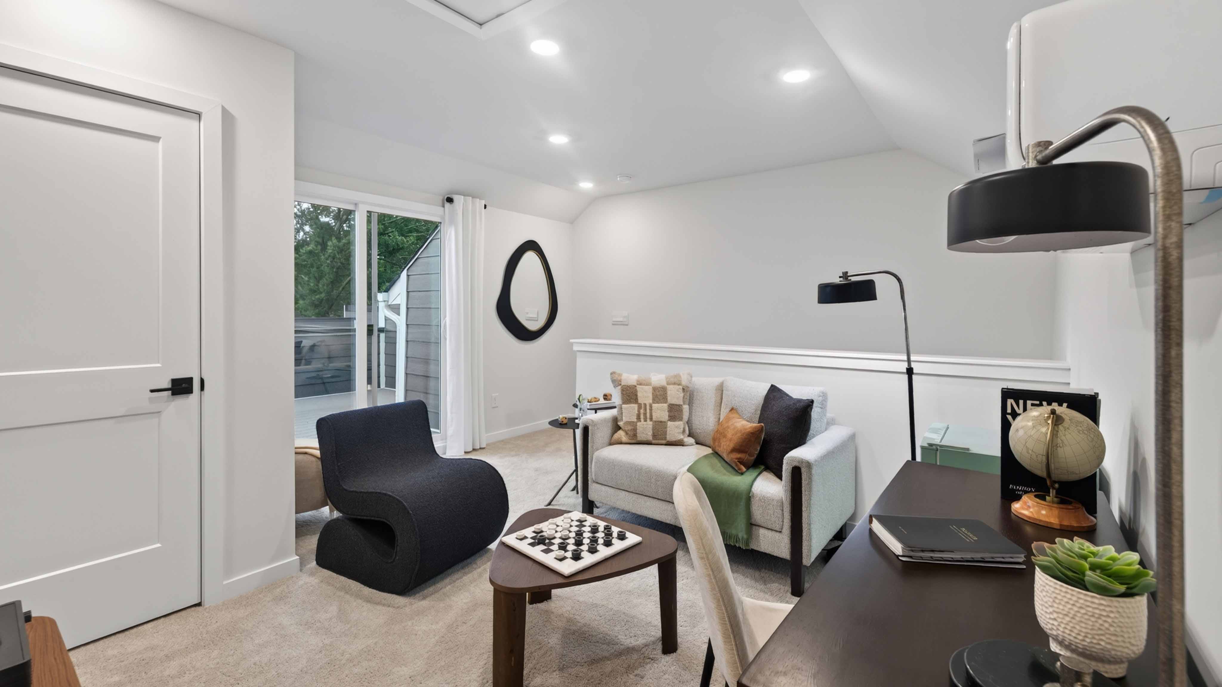 Bonus room with window