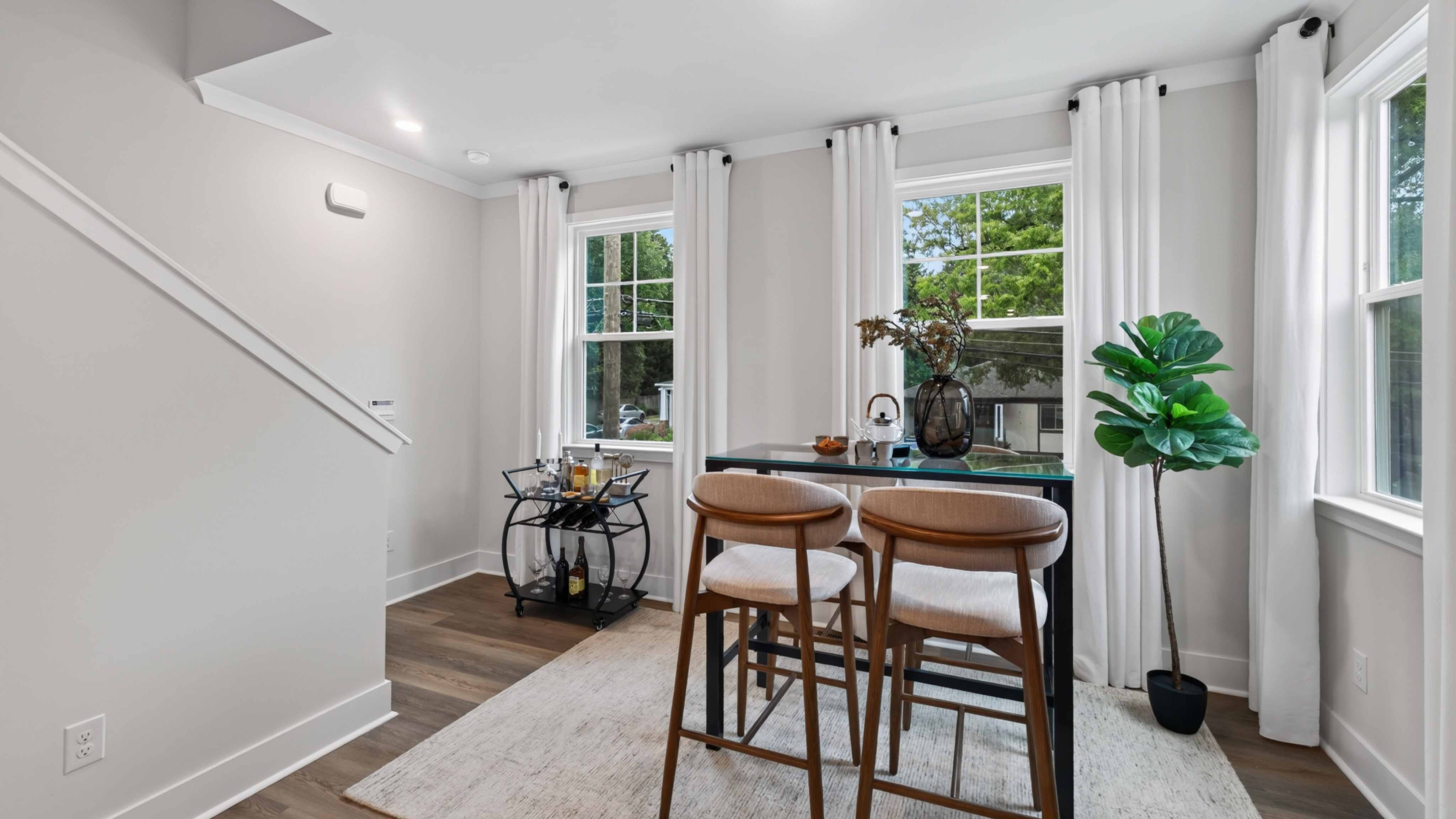 Breakfast area with windows