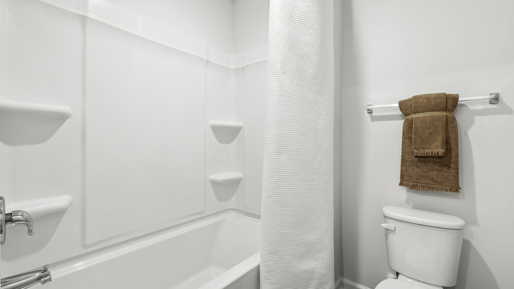 secondary bathroom tub shower