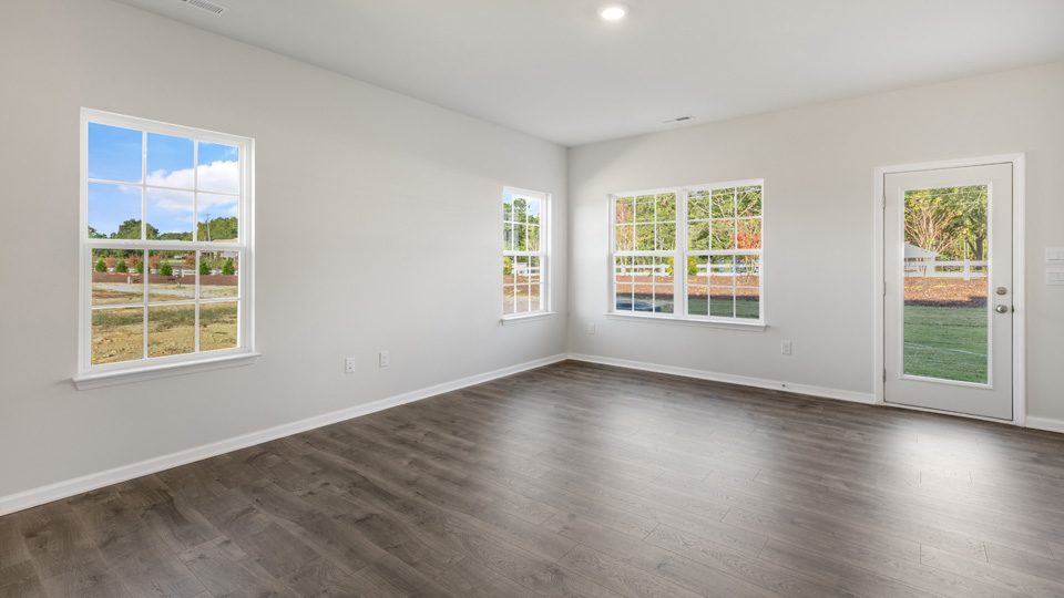 dinign room with view of patio