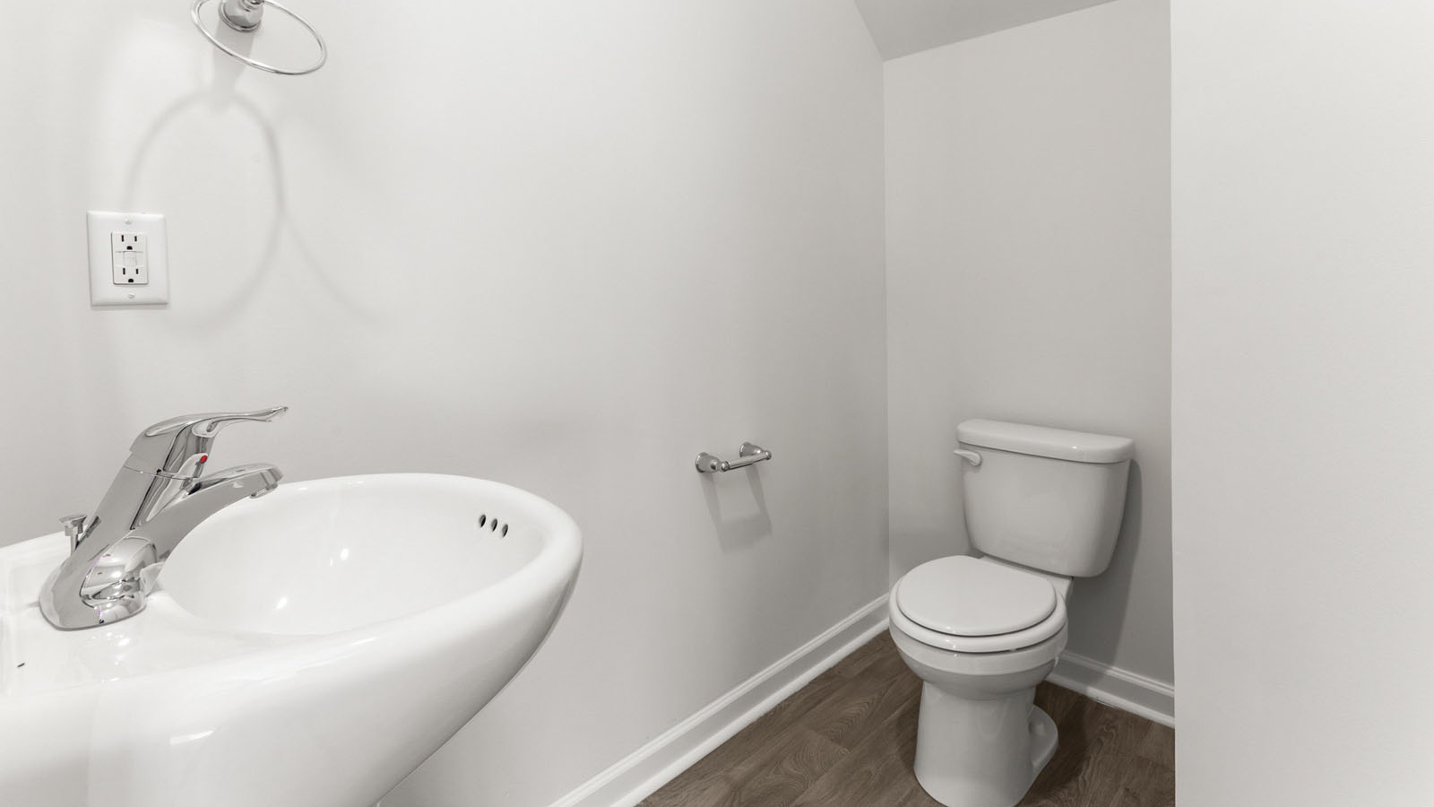 half bahroom