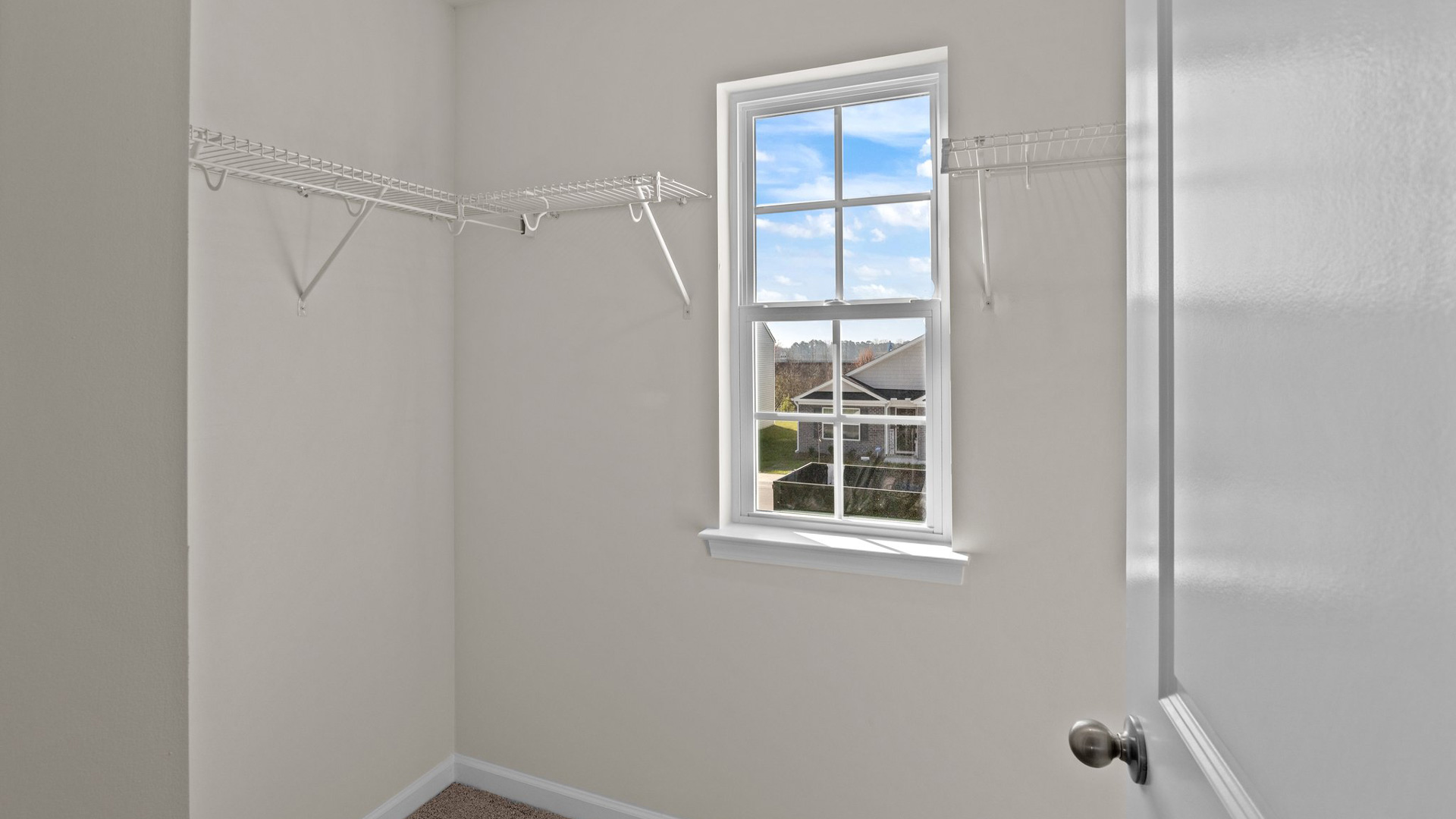 walk in closet off primary bathroom