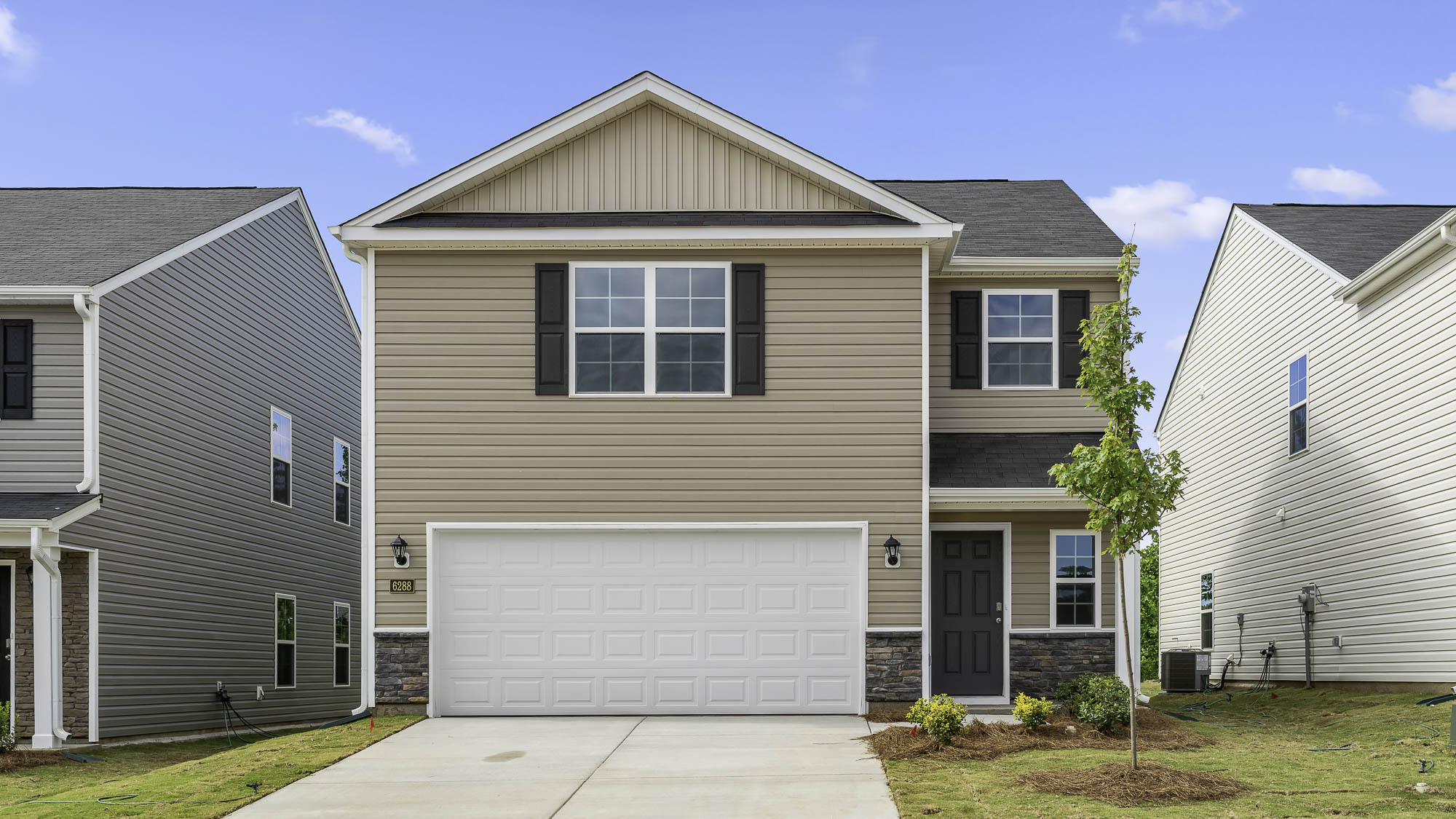 The Darwin featured at Chandler Point offers a 2 story 2 car garage 3 bedroom 2 full bathroom 1 half bathroom single family home
