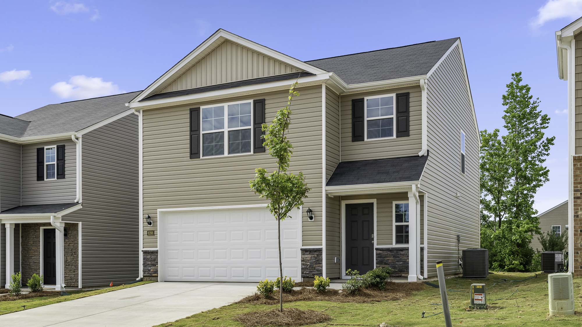The Darwin featured at Chandler Point offers a 2 story 2 car garage 3 bedroom 2 full bathroom 1 half bathroom single family home