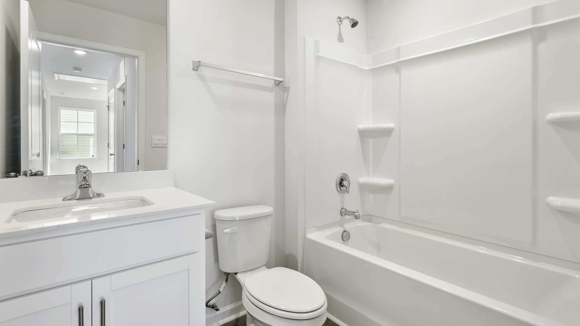 secondary bathroom with tub shower