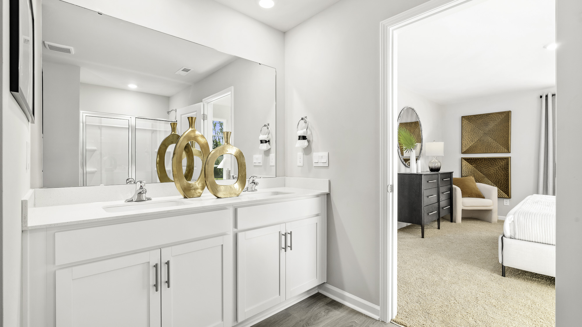 main bedroom with in suite bathroom