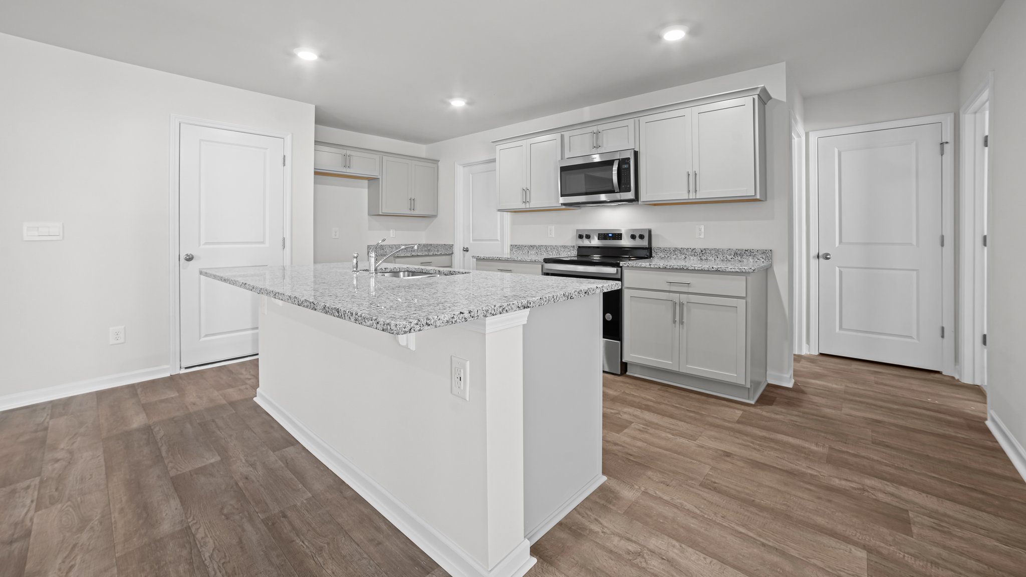 kitchen with sit in island