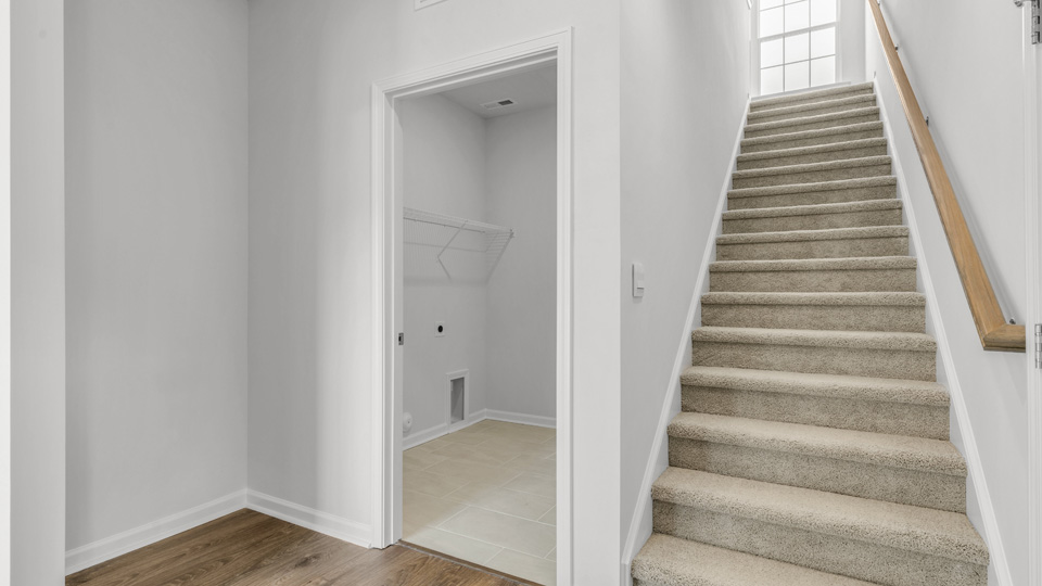 ENTRANCE TO OPTIONAL SECOND FLOOR