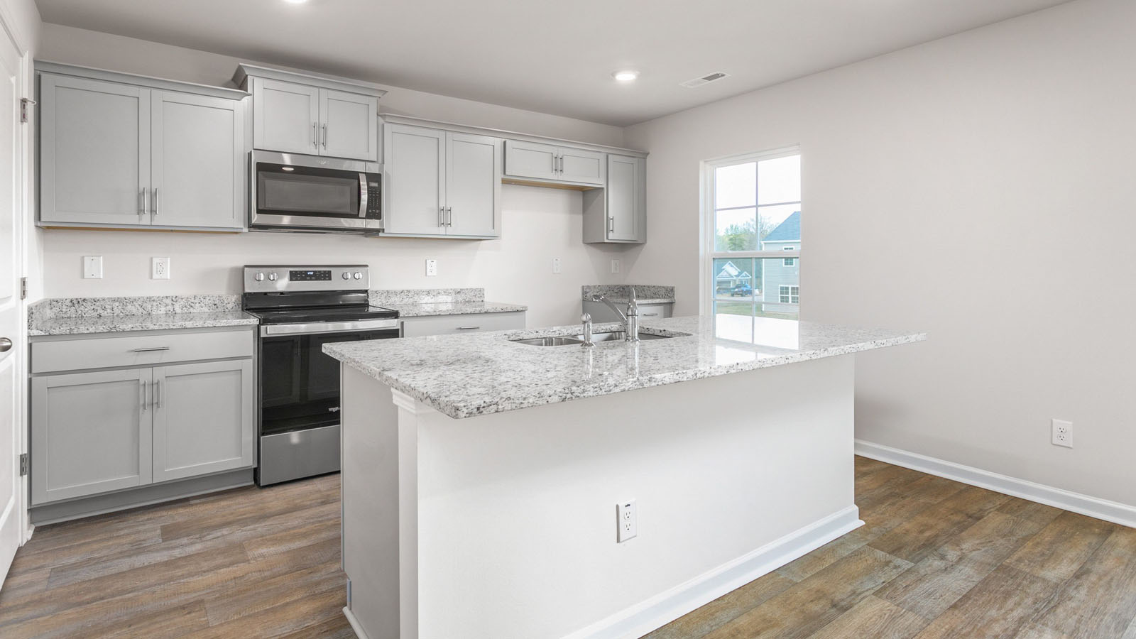 sit in kitchen island