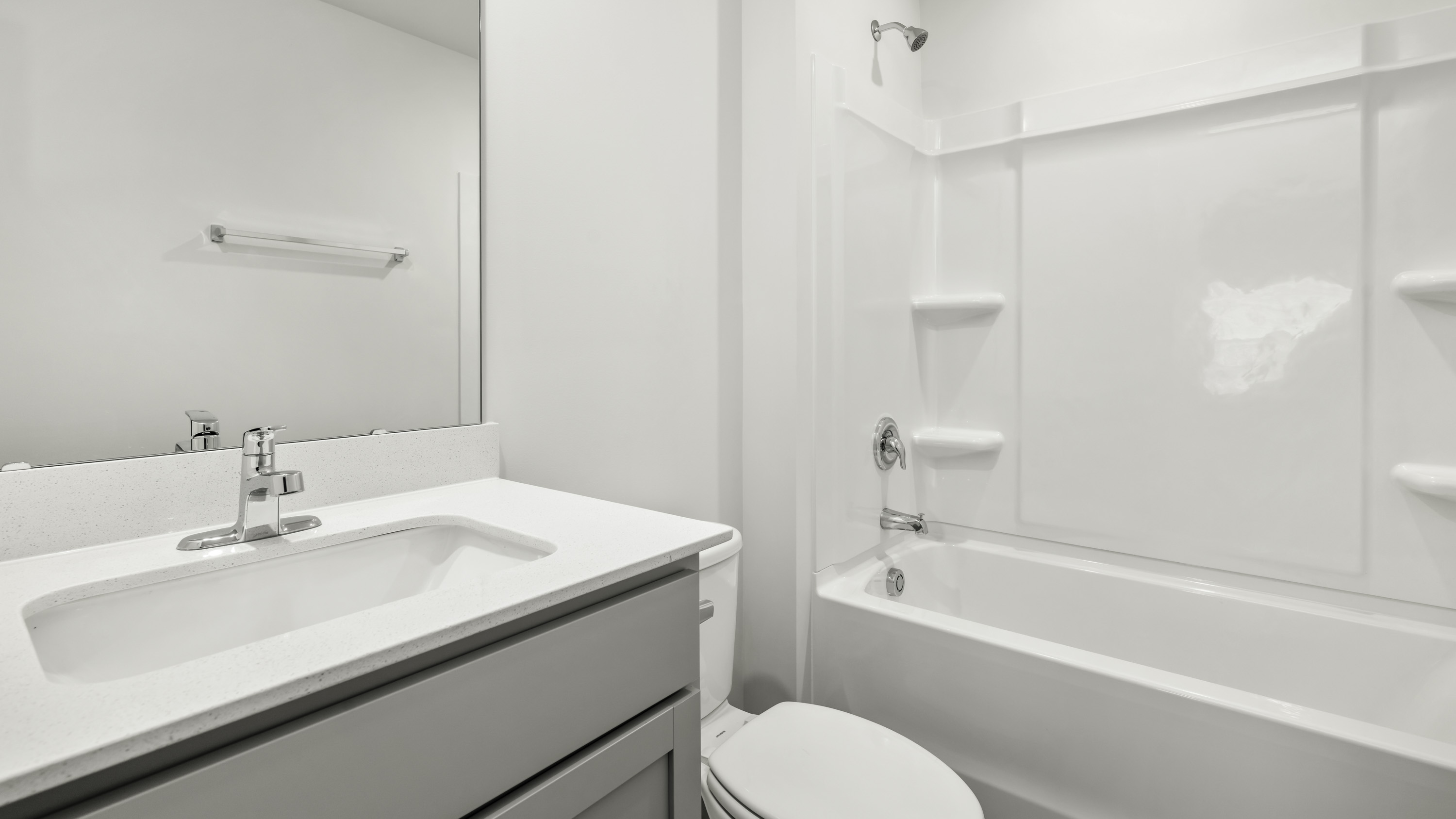 secondary bathroom tub shower