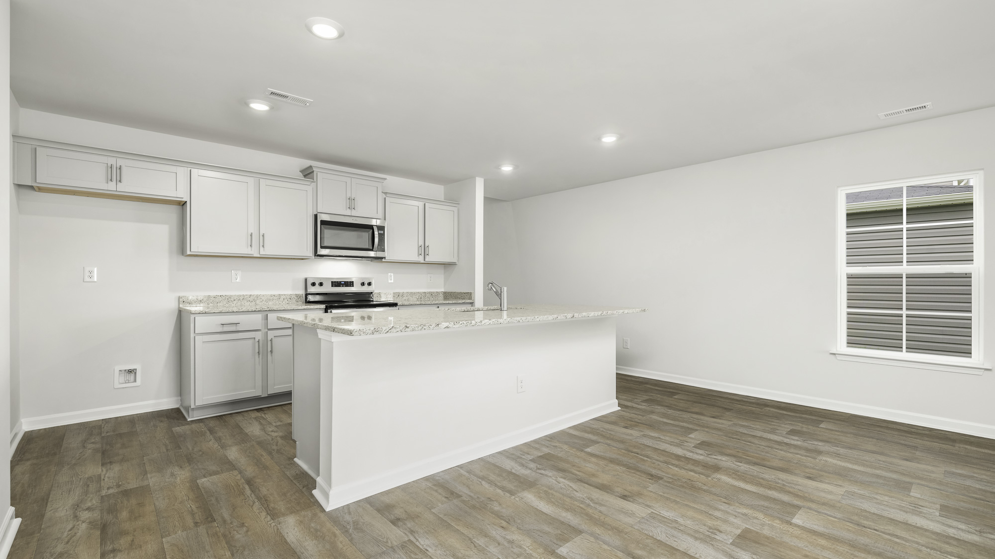 kitchen with sit in island