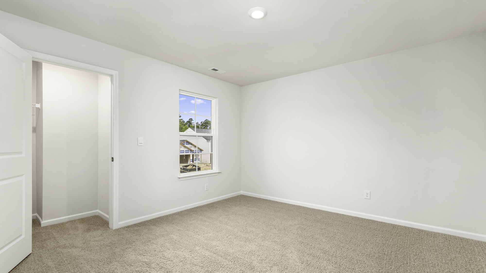 secondary with closet and window