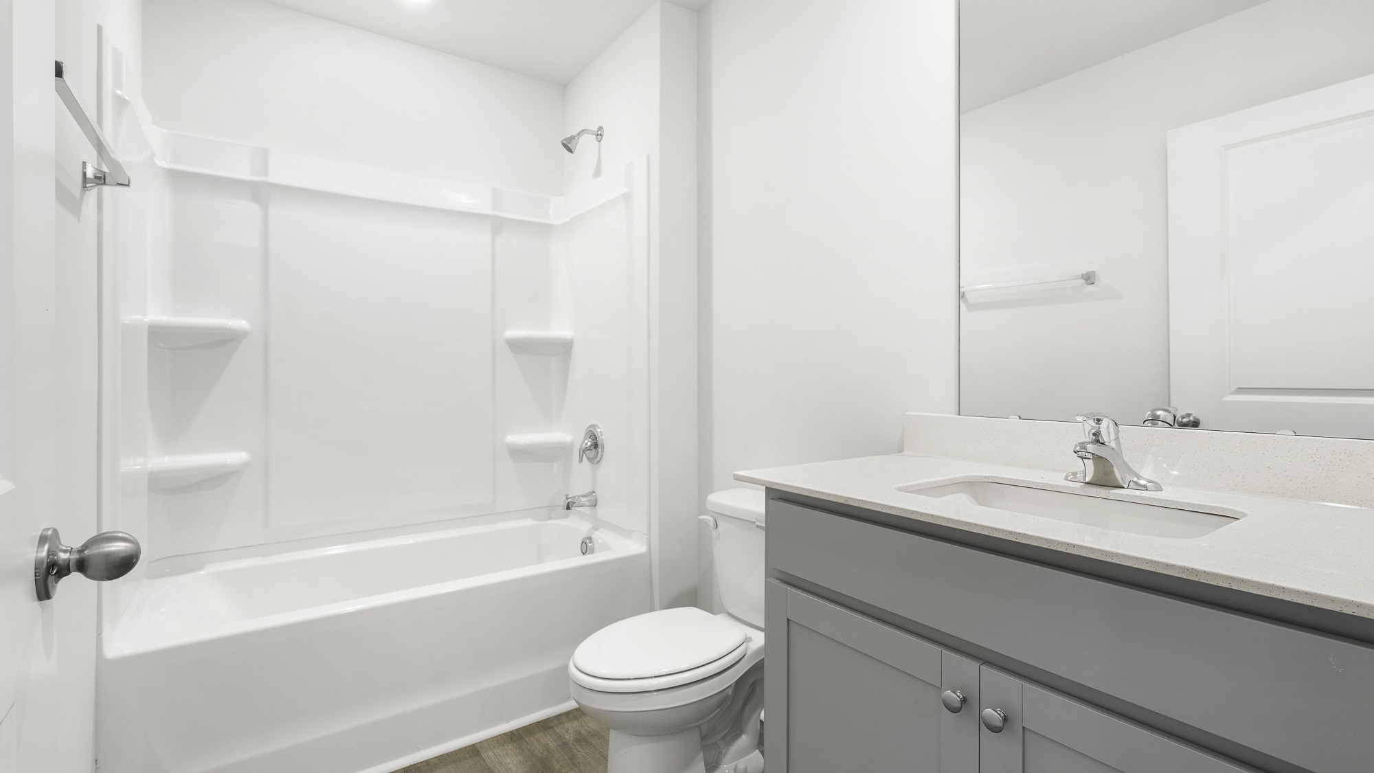 SECONDARY BATHROOM