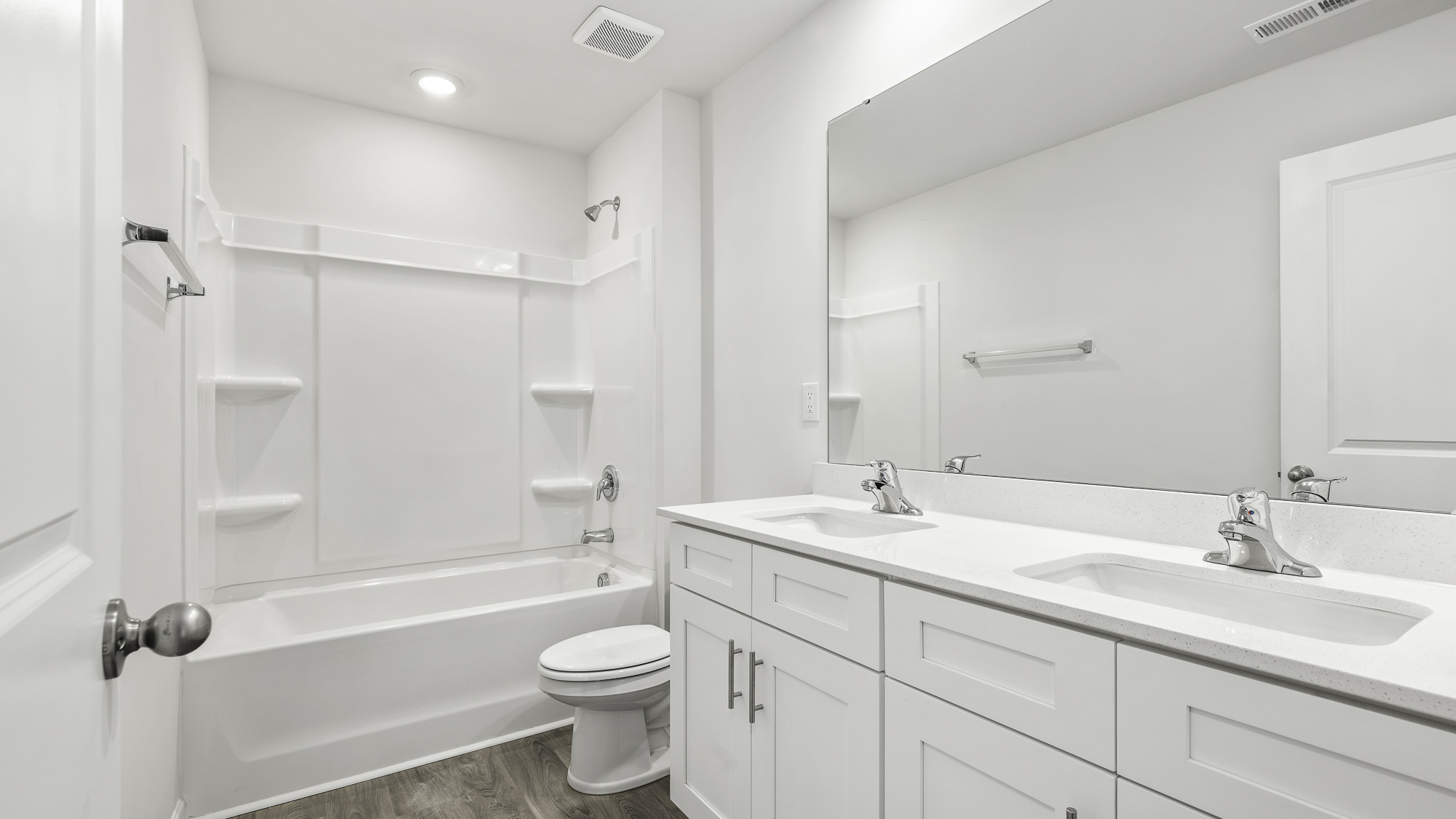 secondary bathroom