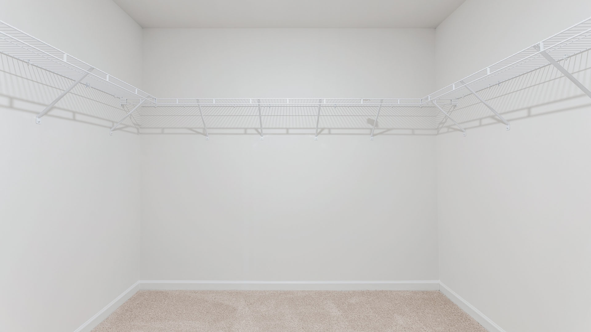 closet with wire shelving