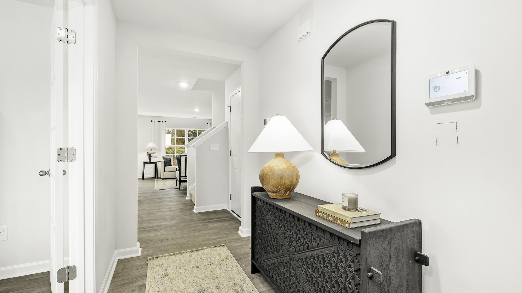 ENTRYWAY OFF FRONT DOOR