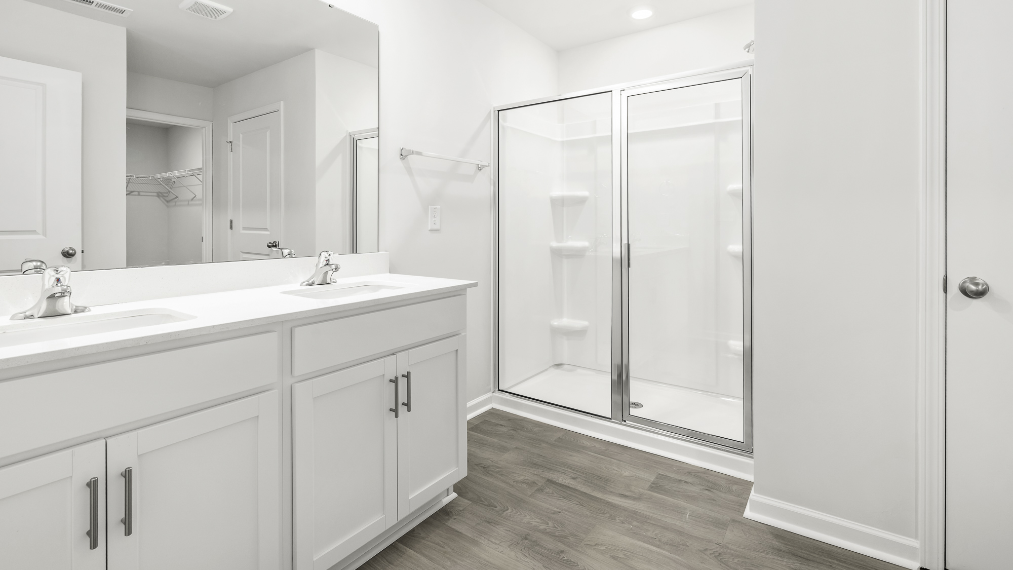 main bathroom with walk-in shower