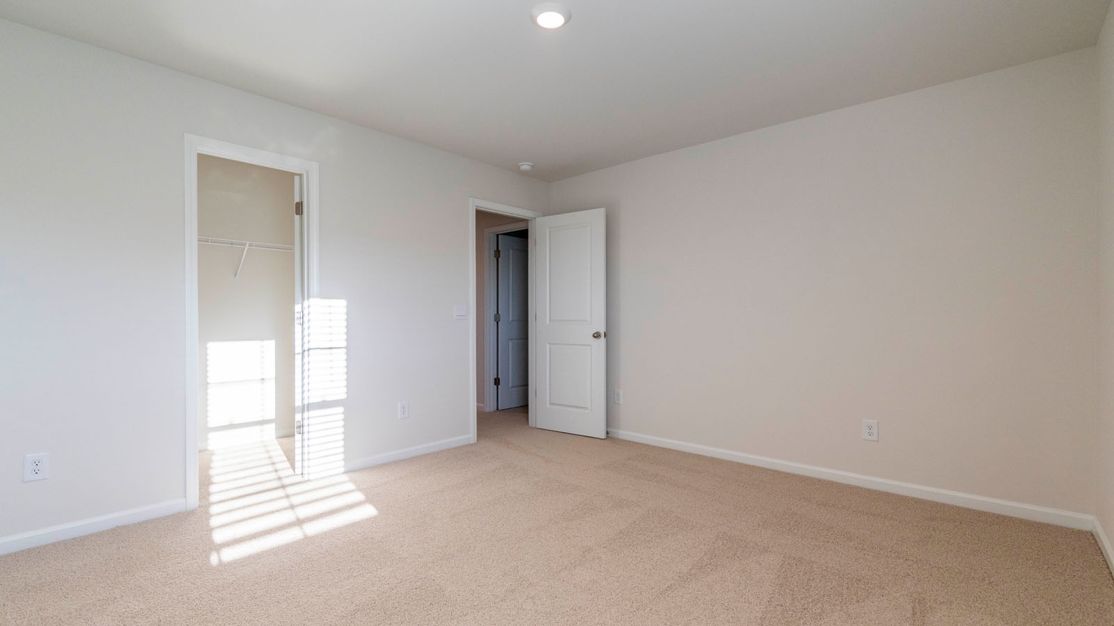 fourth bedroom entrance