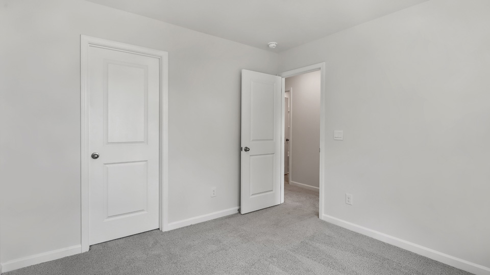 secondary bedroom entrance