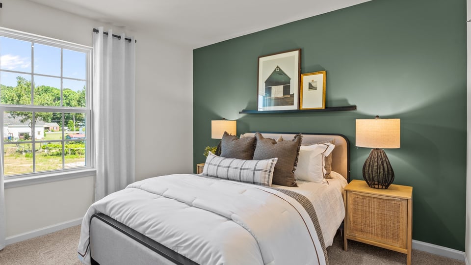 secondary bedroom with window