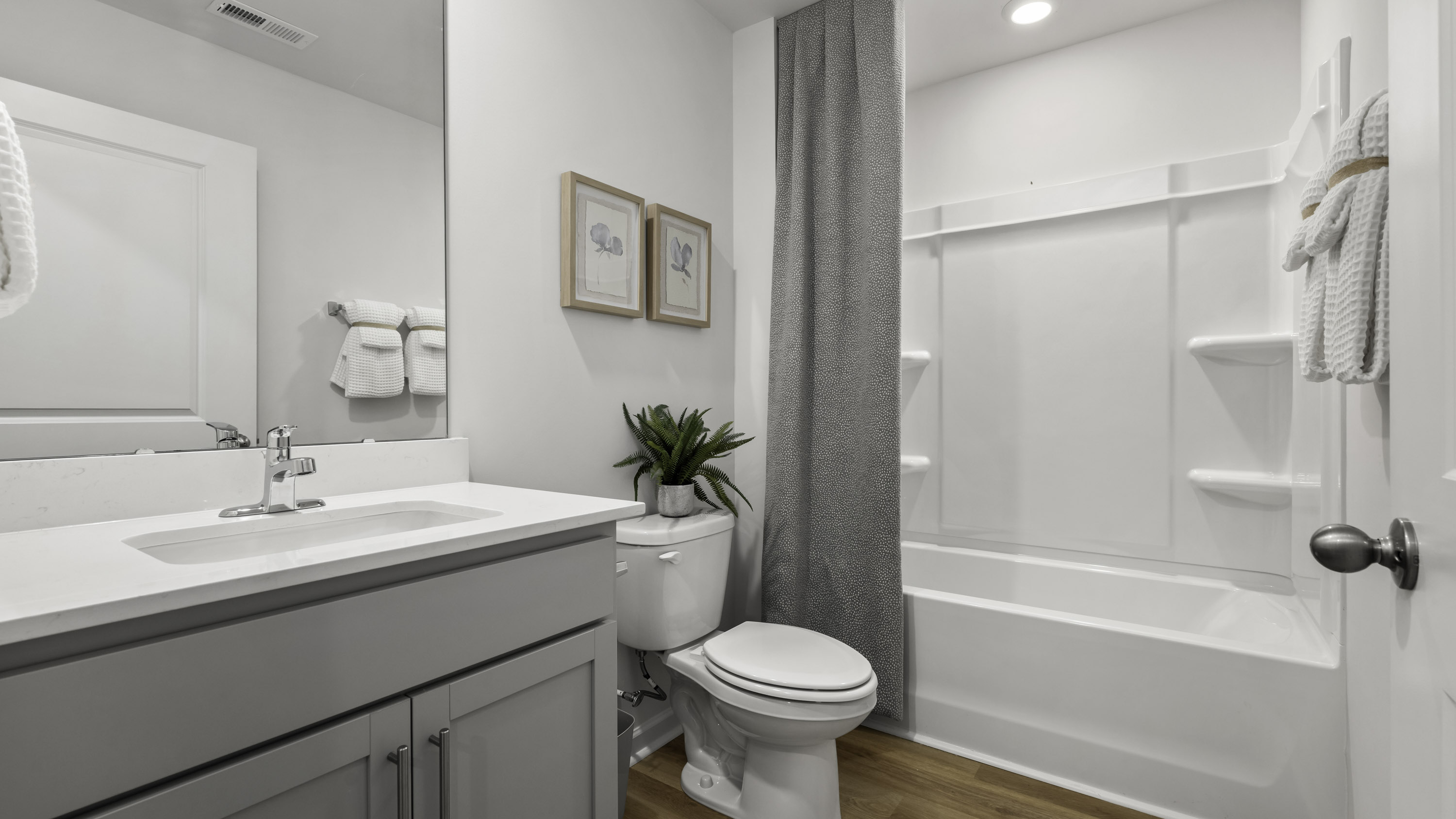 secondary bathroom