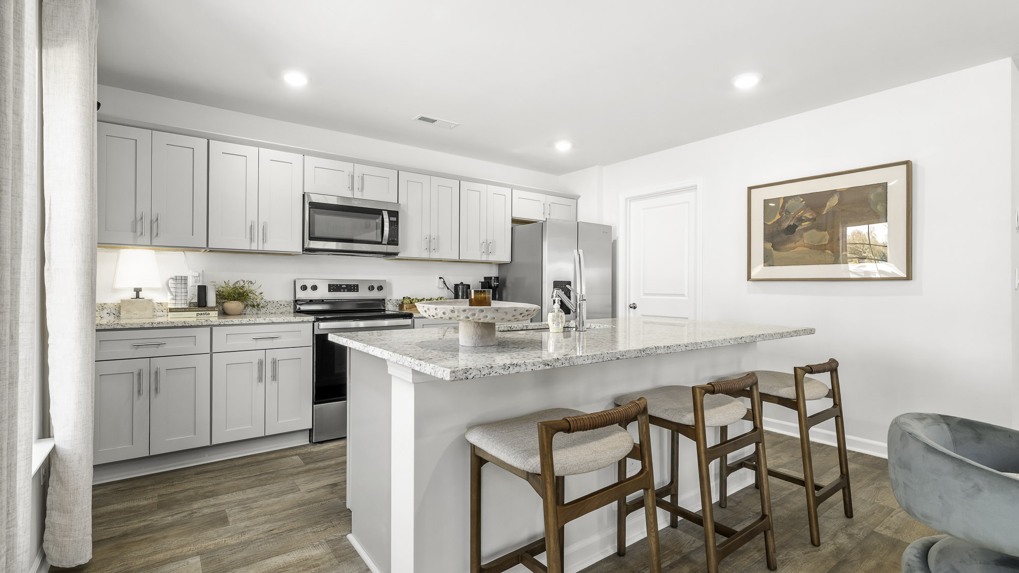 kitchen with sit in island