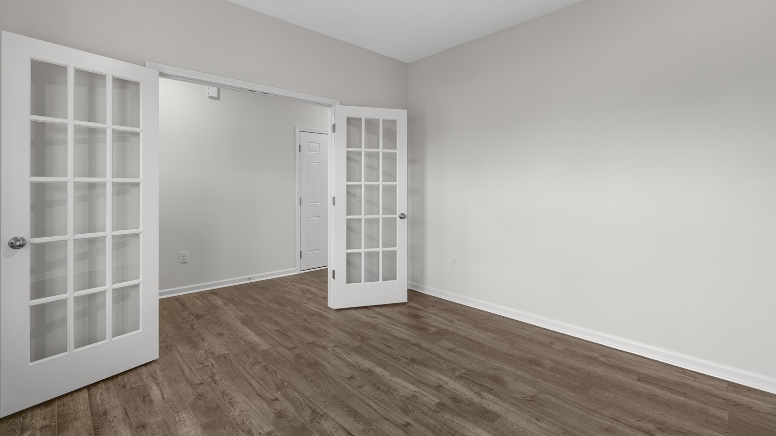 flex room with french doors