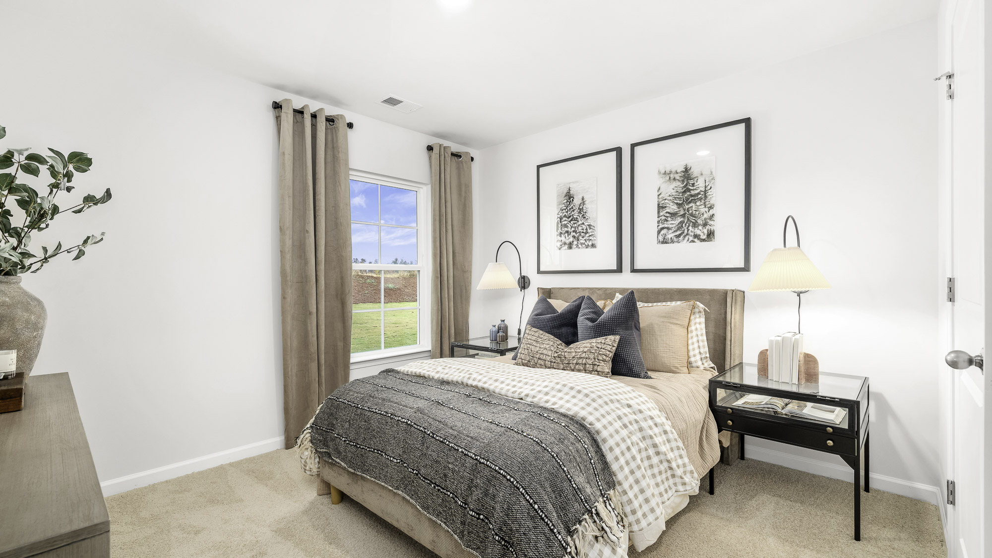 secondary bedroom