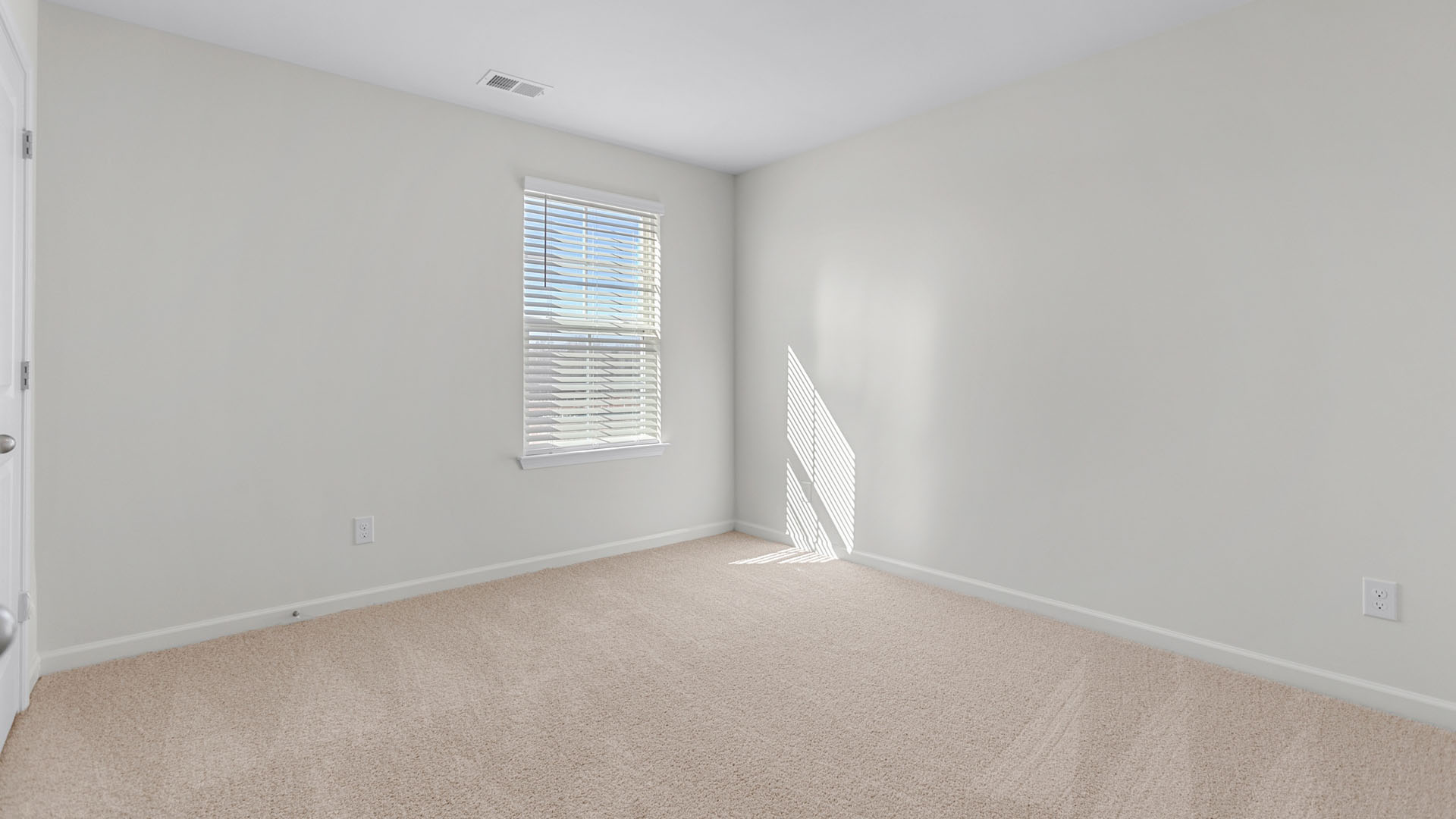 secondary bedroom with window