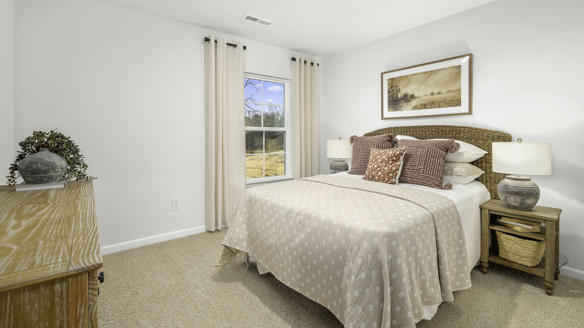 secondary bedroom main level
